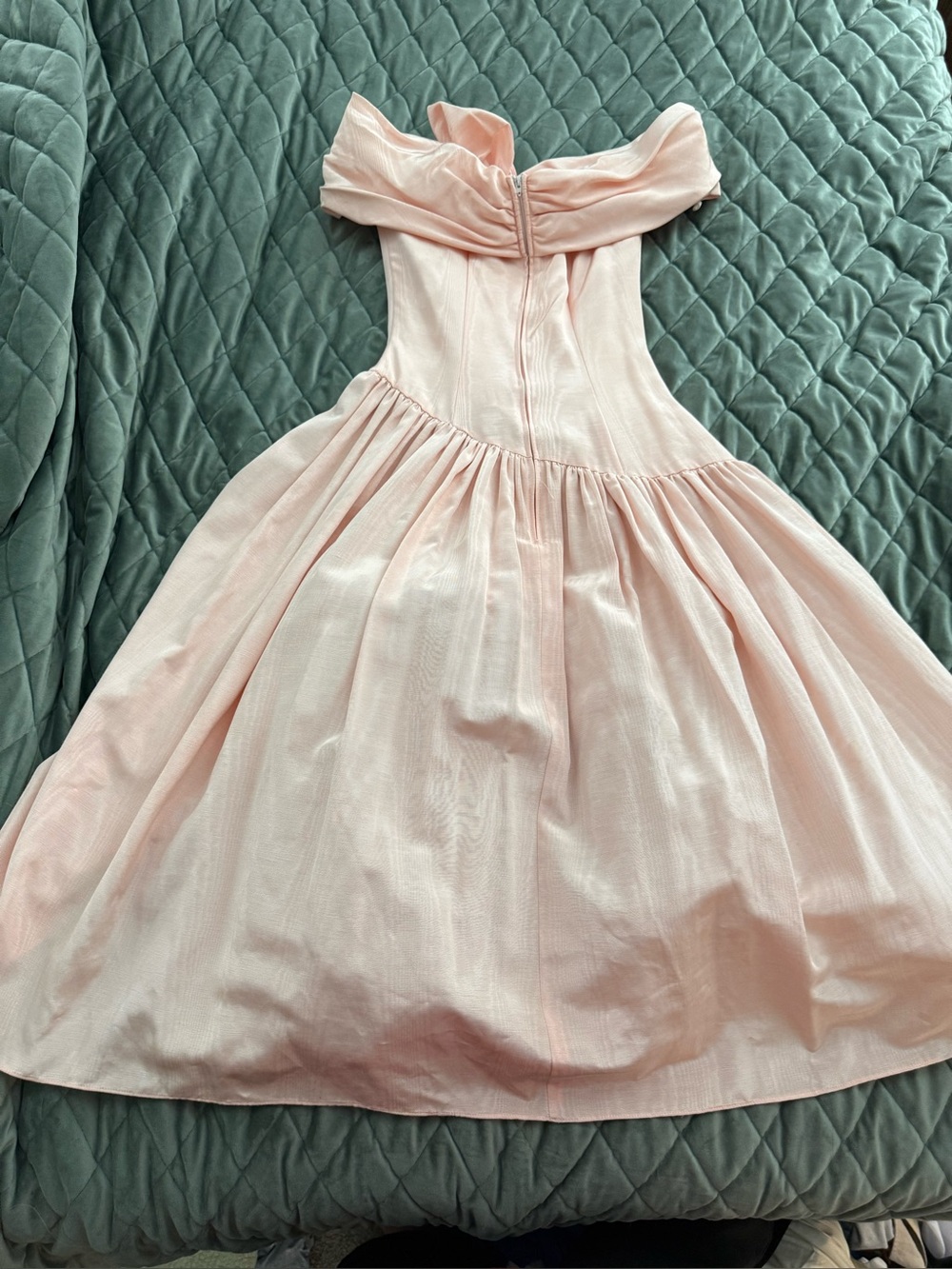 Jessica McClintock Light Pink Off-Shoulder Full Skirt Prom Dress